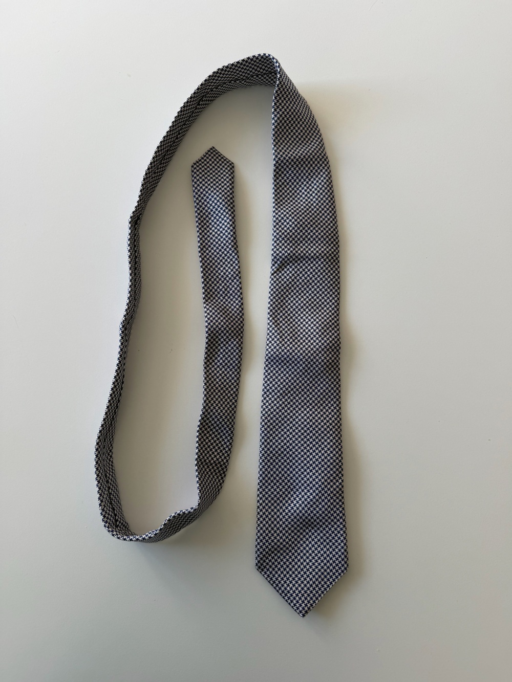 Charles Tyrwhitt Blue White Houndstooth Tie Made in England
